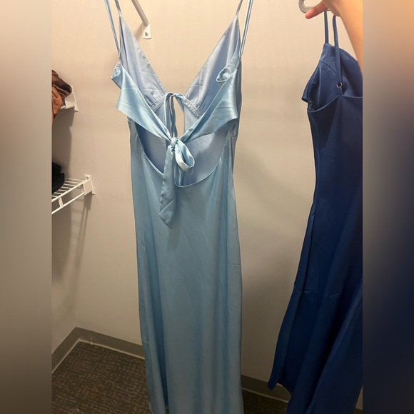 Flora satin maxi dress- ice blue - Picture 5 of 5